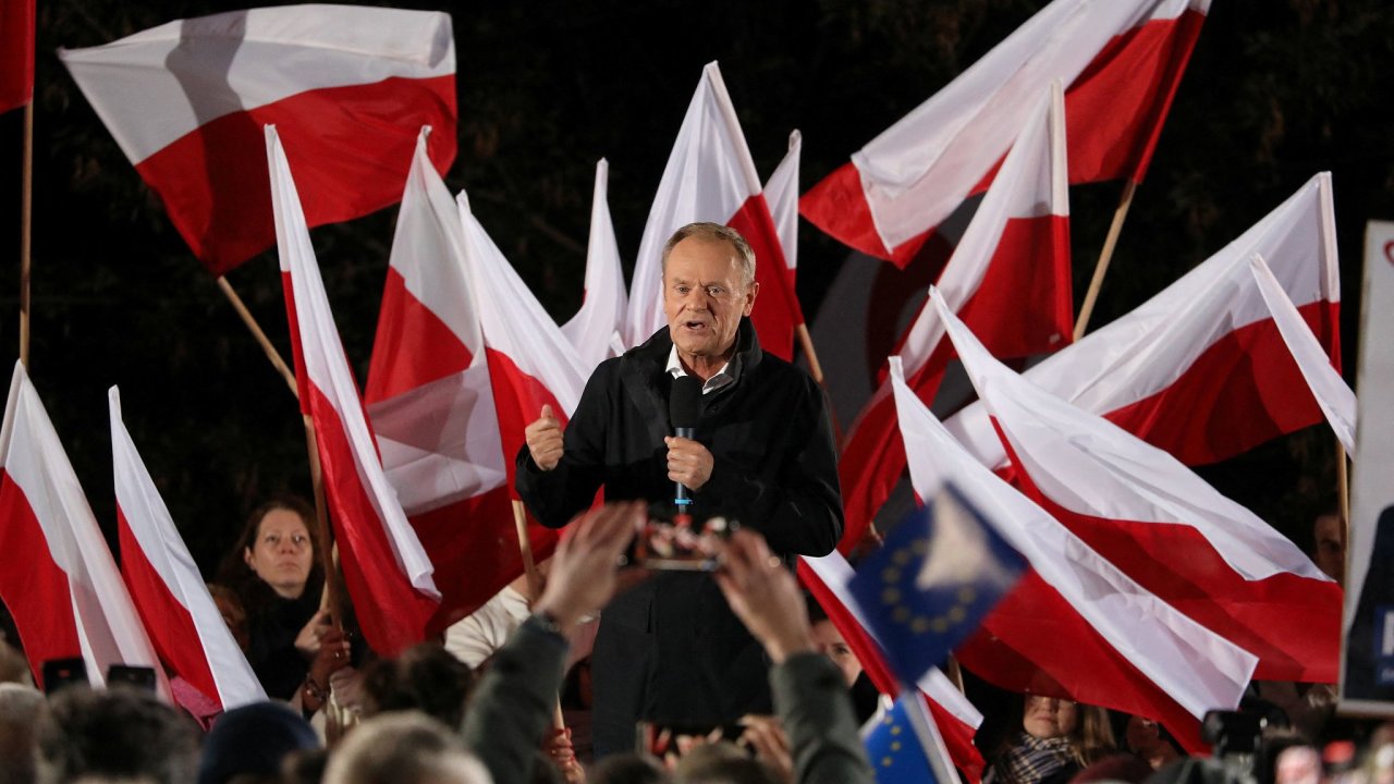 Donald Tusk, politika, Polsko Pedvolebn debata