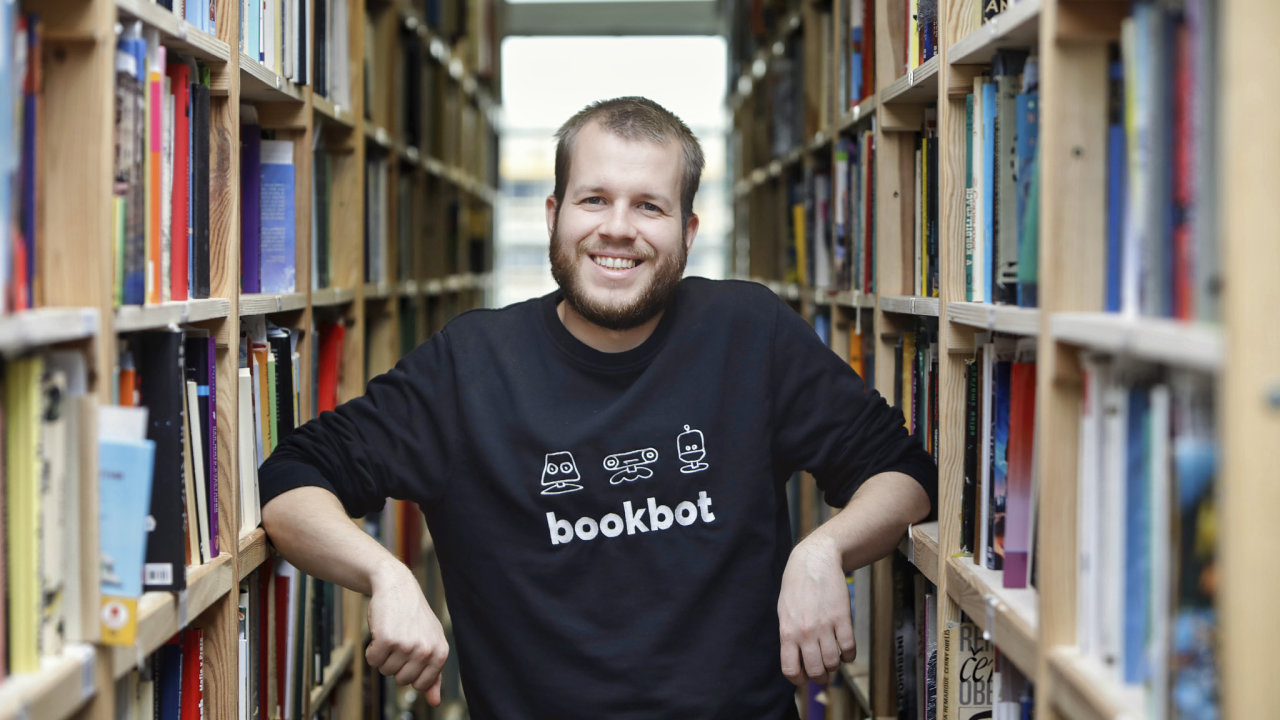 Dominik Gazdo, Knihobot