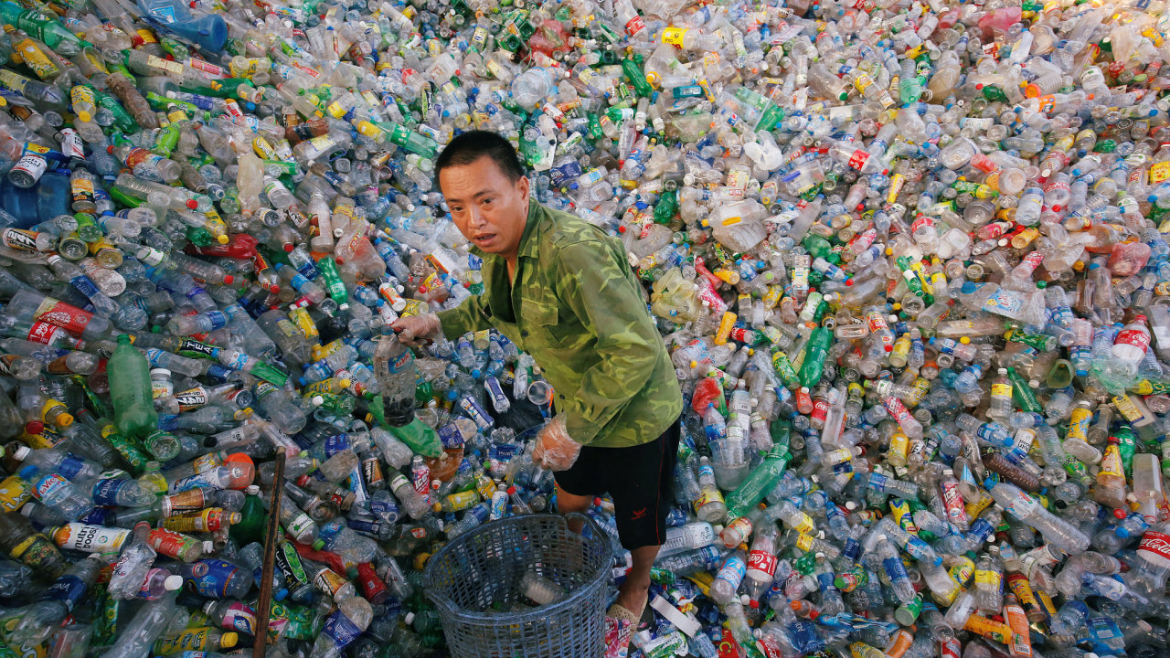 Zplava plast ve Vietnamu.
