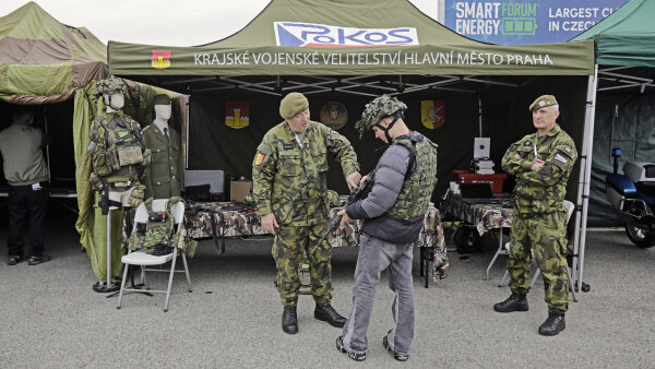 Arm�da vyu�ila minul� t�den veletrhu Future Forces Forum v Praze a v�stavy...