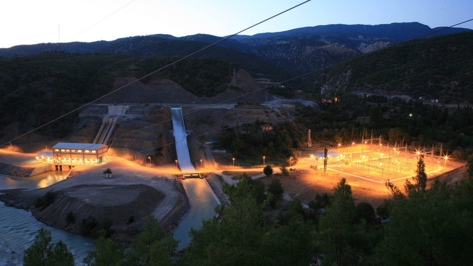 Spolenost Energo-Pro v Turecku provozuje pt vodnch elektrren. Na snmku vodn dlo Resadiye.