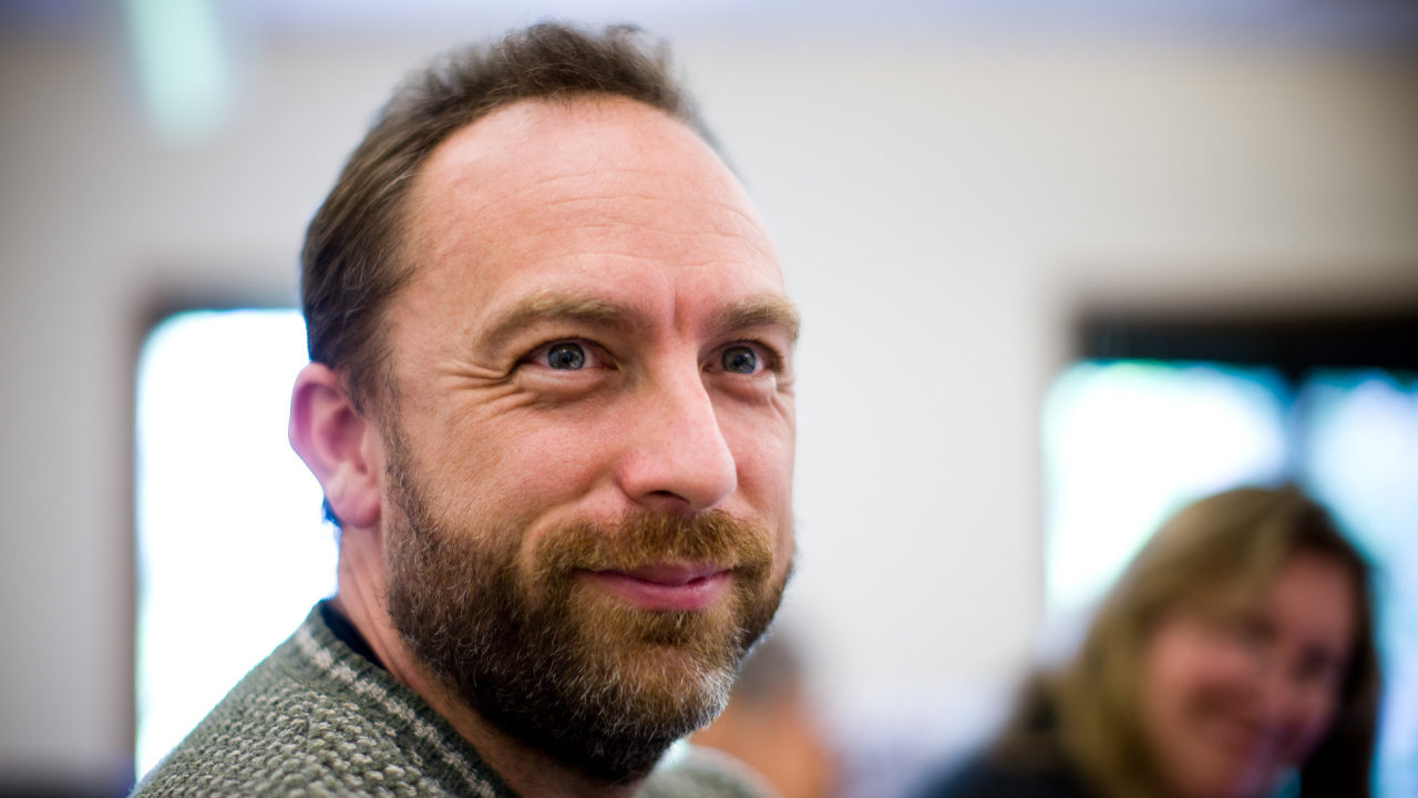 Spoluzakladatel Wikipedie Jimmy Wales pracuje na vytvoen vlastn sociln st.