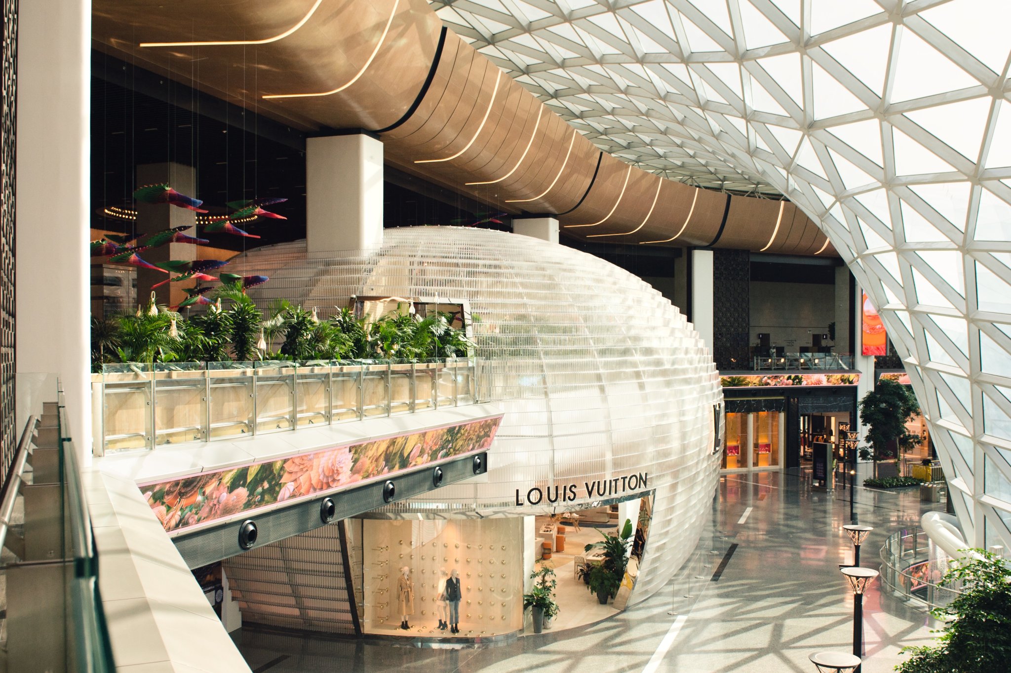 Dubai mall, #Louis Vuitton shopDubai mall