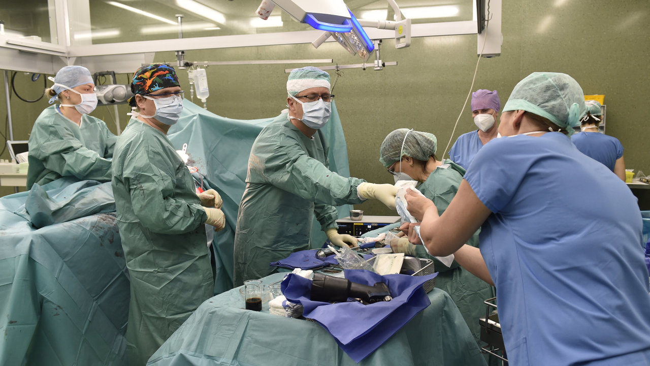V Krajsk nemocnici Tome Bati ve Zln operovali 20. dubna 2021 u pacienta kyeln kloub.