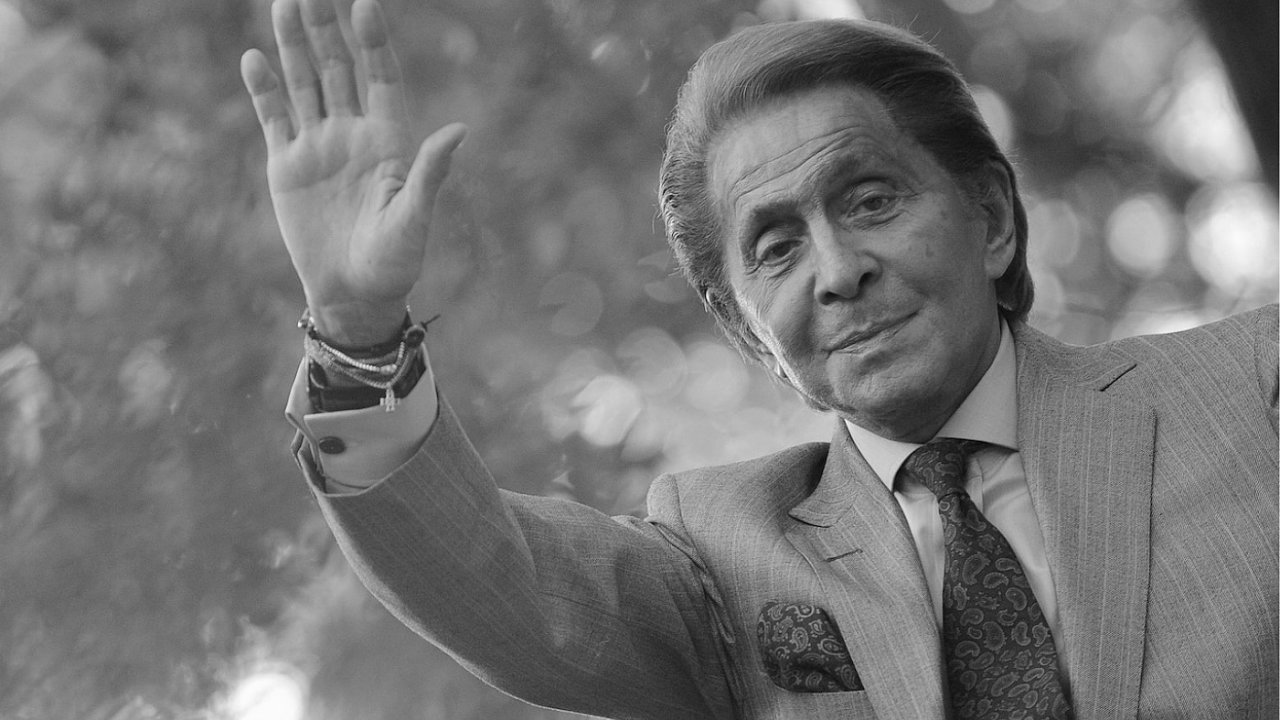 Valentino Garavani (11. kv�tna 1932 Voghera, Lombardie � 19. ledna 2026 ��m)