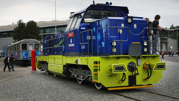 Vlak předělaný tak, aby mohl jako pohon využívat plyn CNG.