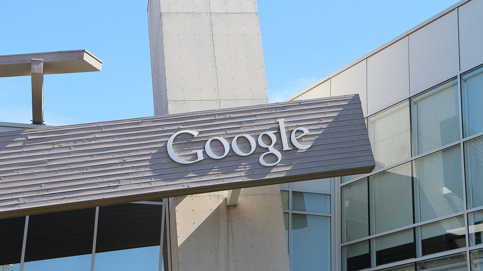 Google stav on-line vzdln na rove bakalskho studia, zjemcm o prci sta plron kurz.
