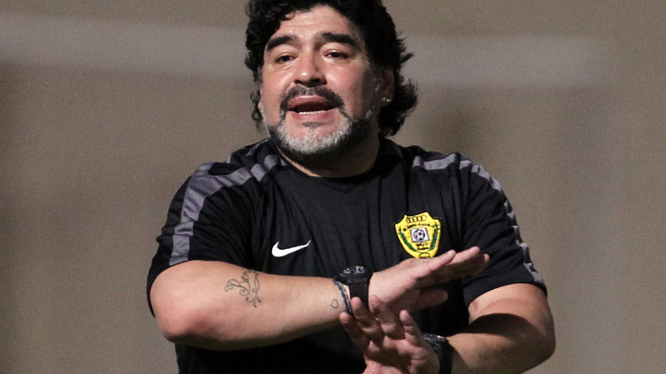 Fotbalista Diego Maradona byl zvisl na kokainu.