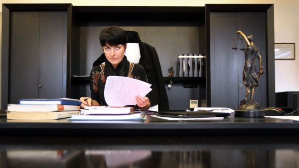 Lenka Brad&aacute;�ov&aacute;