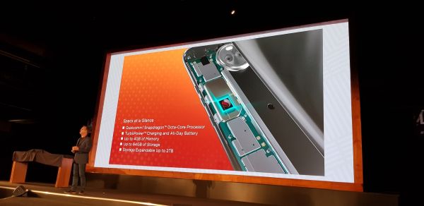 Lenovo Moto X4