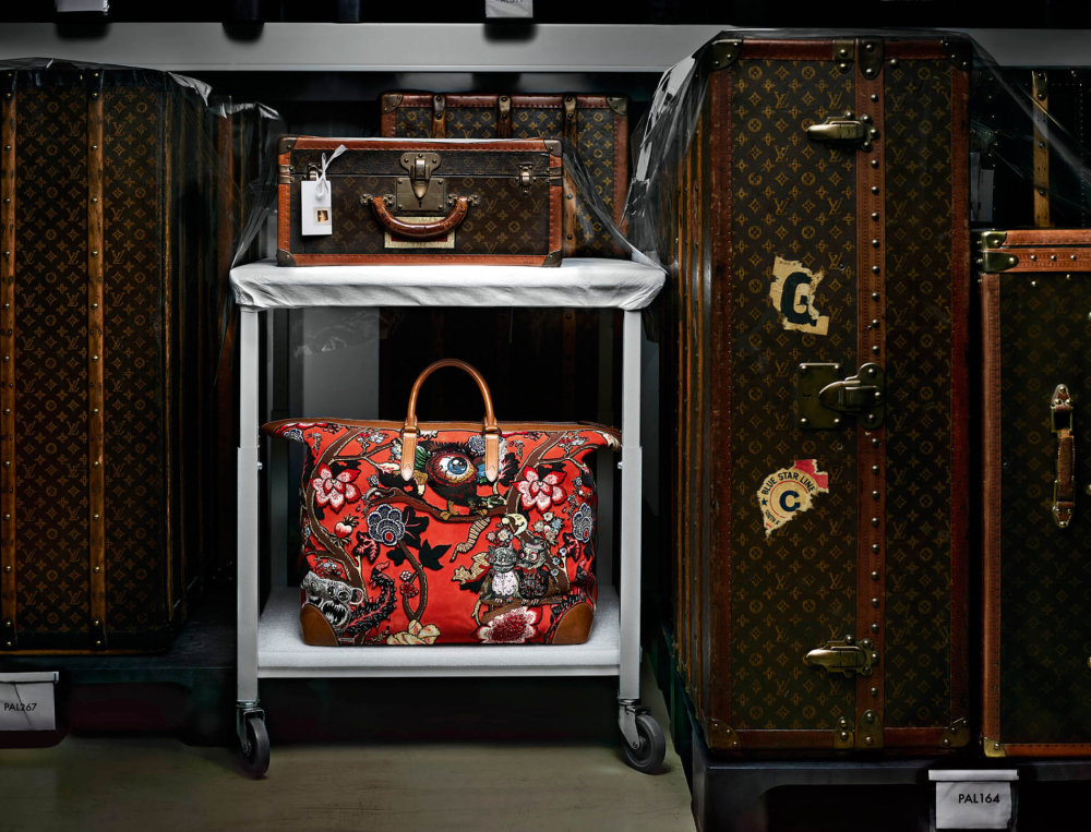 2013: The Chapman Brothers x Louis Vuitton – spolupráce s britskými umělci Jakem a Dinosem Chapmanovými