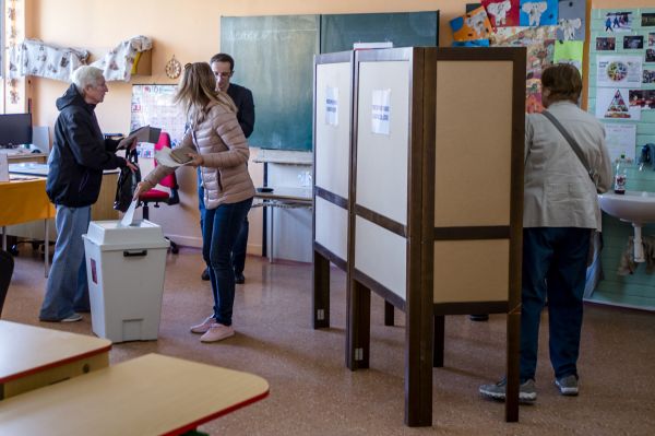 Volby - Ilustra�n&iacute; foto.