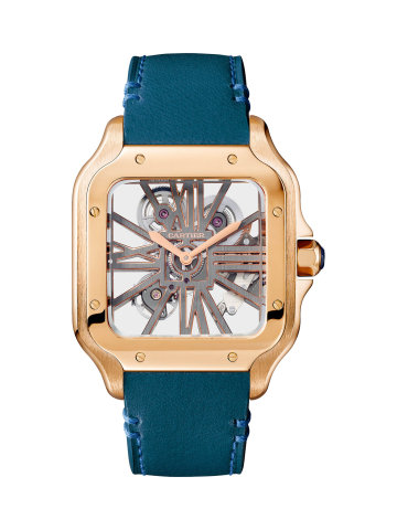 Nová kolekce Santos de Cartier vzdává hold slavnému letci Albertu Santosu-Dumontovi. Model skeleton je pro opravdové hodinářské fajnšmekry – pokročilé mechanismy ukazuje v celé jejich kráse.