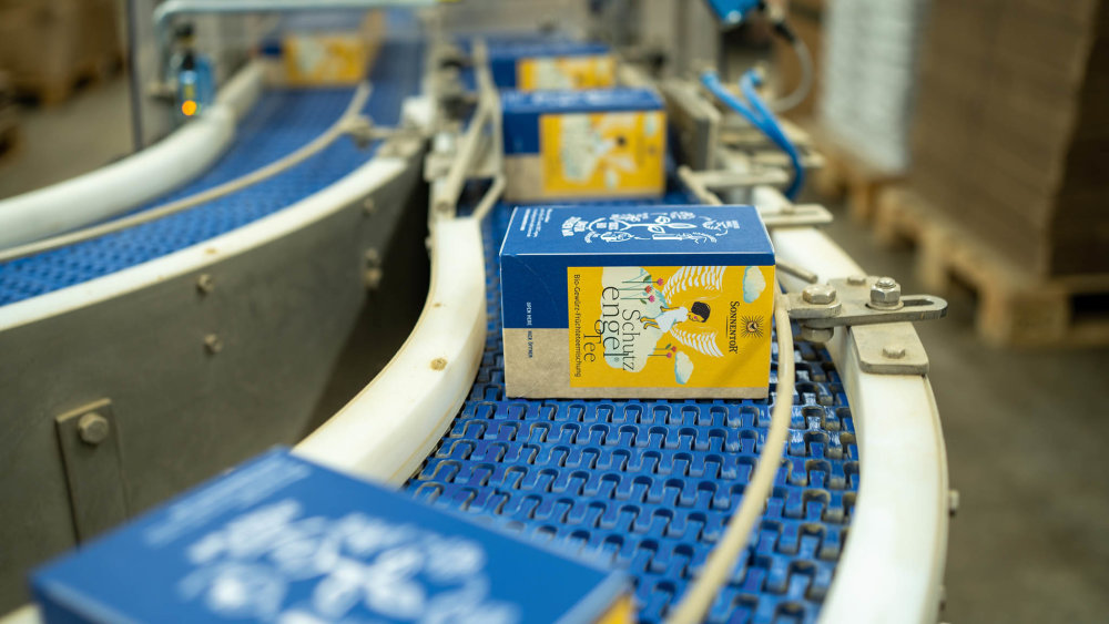 Sonnentor už od roku 1992 vyrábí v jihomoravské vesničce Čejkovice čaje, koření a další produkty v biokvalitě.