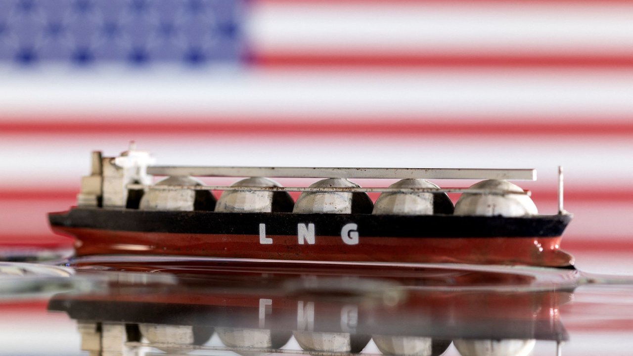Freeport LNG patøí k nejvìtším vývozním zaøízením na LNG ve Spojených státech.