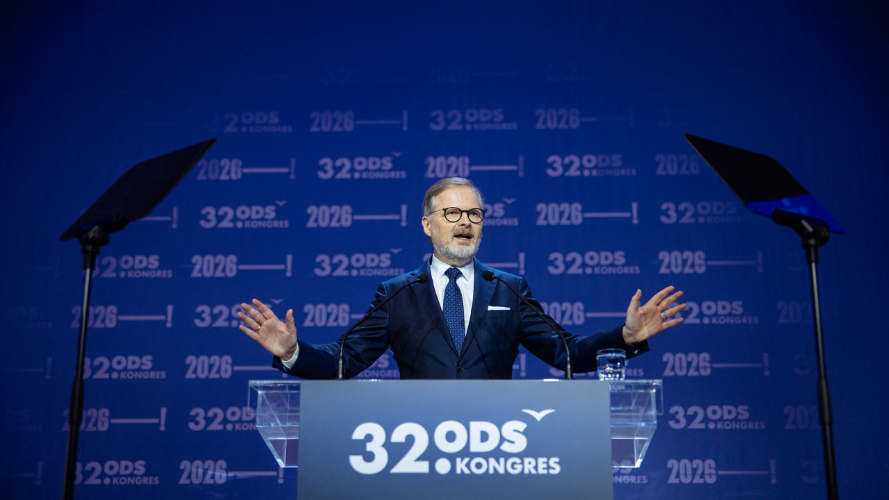 Petr Fiala b�hem sv�ho rozlou�en� s postem p�edsedy ODS