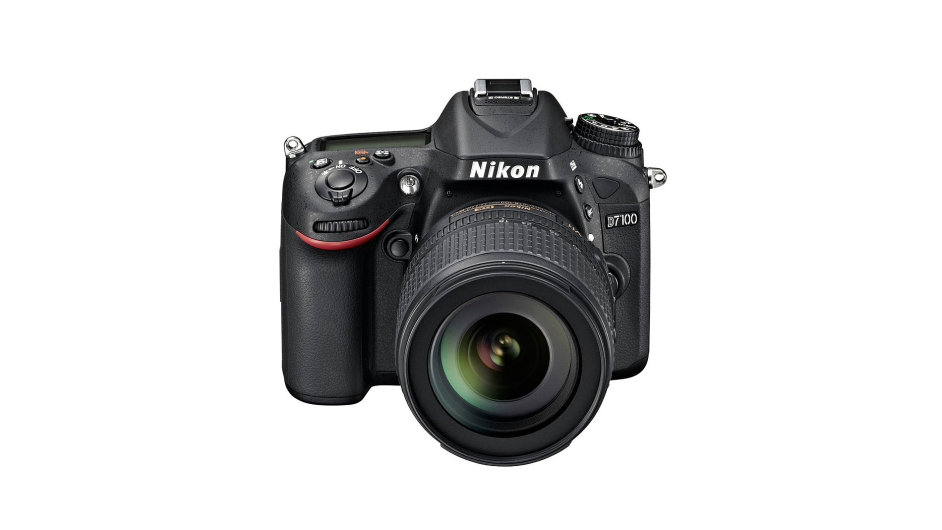 Zrcadlovka Nikon D7100