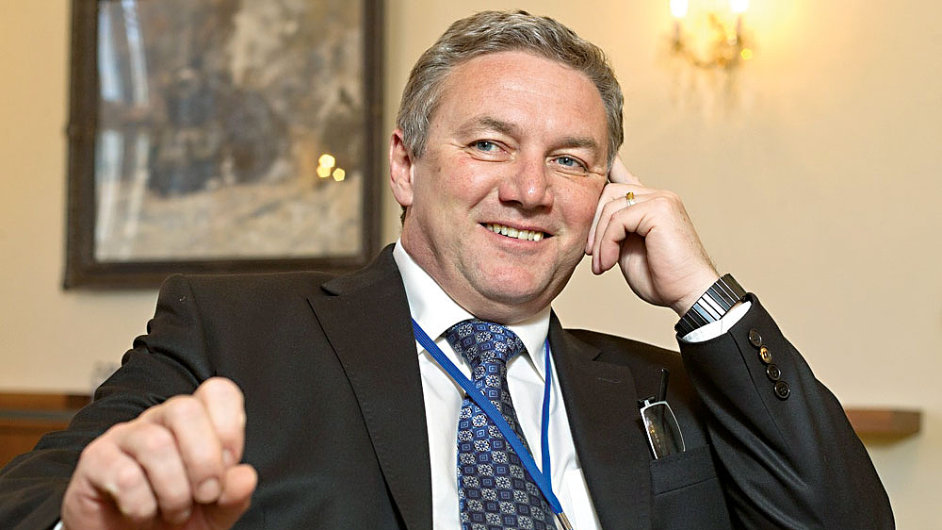 Ministr dopravy Antonín Prachaø