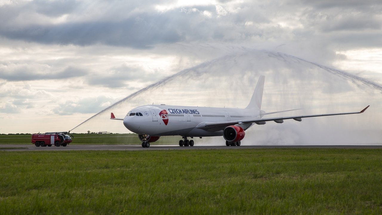 Airbus A330 piletl do Prahy