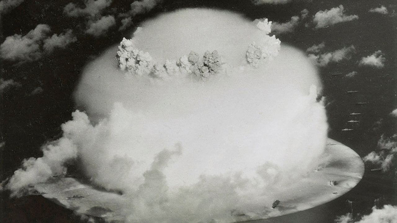 Test americk jadern bomby na atolu Bikini v Marshallovch ostrovech v roce 1946