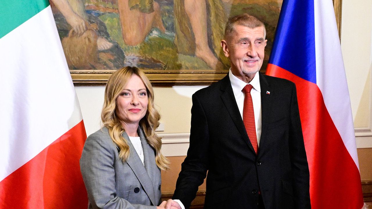 Meloniov� tak� vyzdvihla dosavadn� spolupr�ci s �eskem v oblasti migrace,...