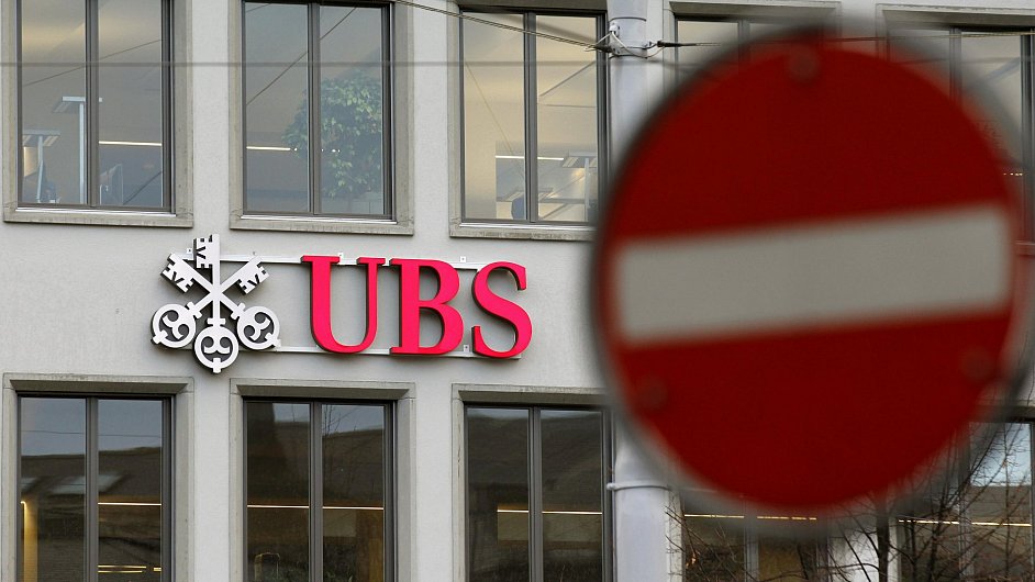 Bance UBS hroz pokuta za manipulace se sazbou Libor.