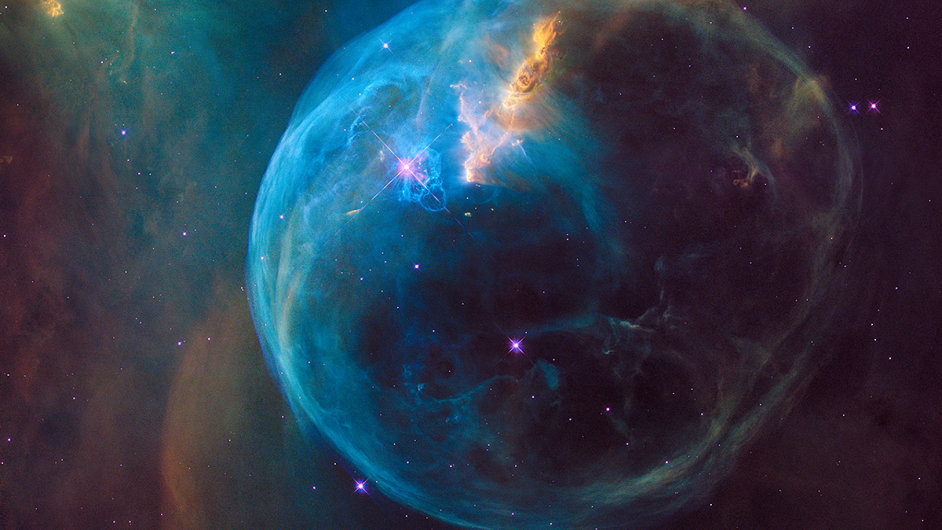 Emisní mlhovina zvaná Bublina, též nazývaná NGC 7635.