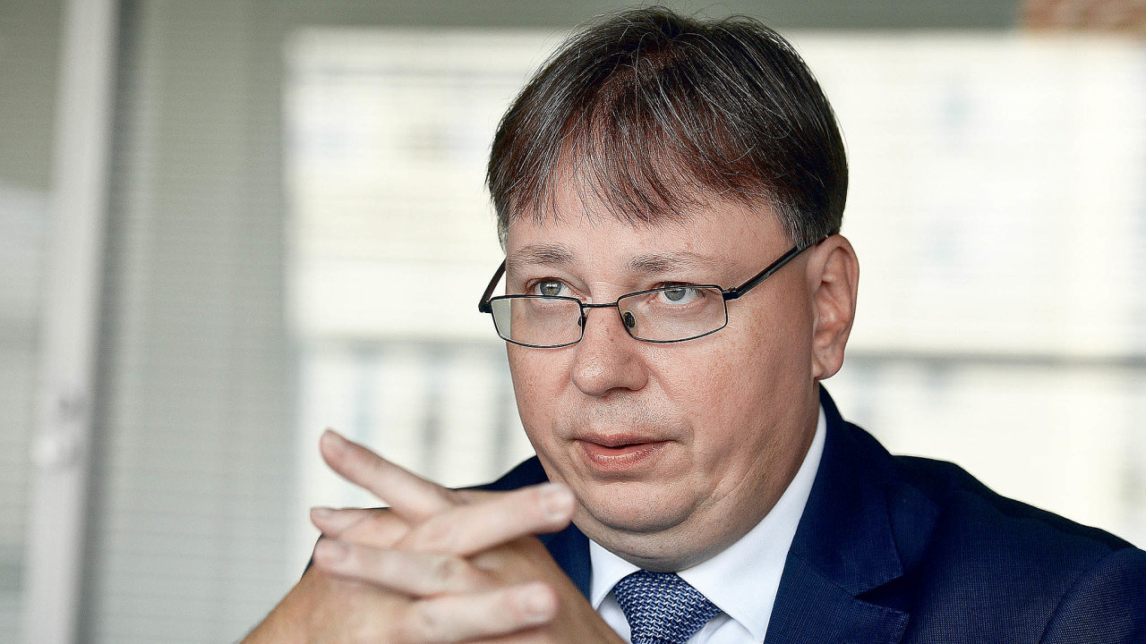 Martin Novák, finanèní øeditel ÈEZ