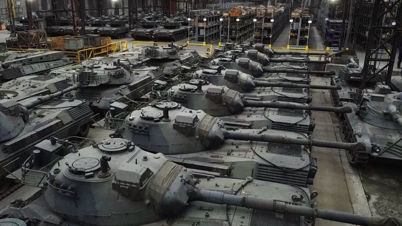 Leopardy 1 ve skladu belgick firmy OIP.