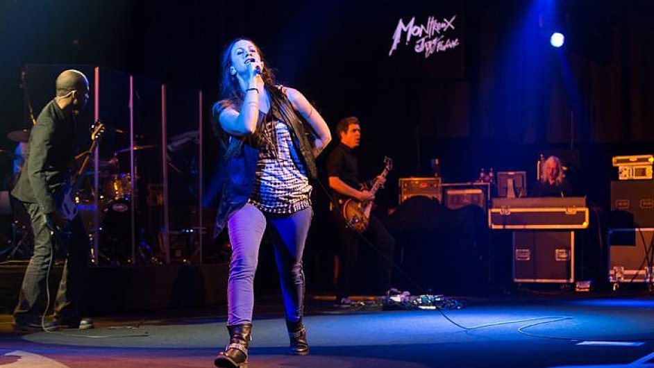 Alanis Morissette vyd zznam koncertu z festivalu v Montreux.