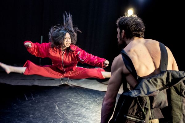 Ultima Vez zatan�&iacute; v Praze Mockument o novodob&eacute;m spasiteli