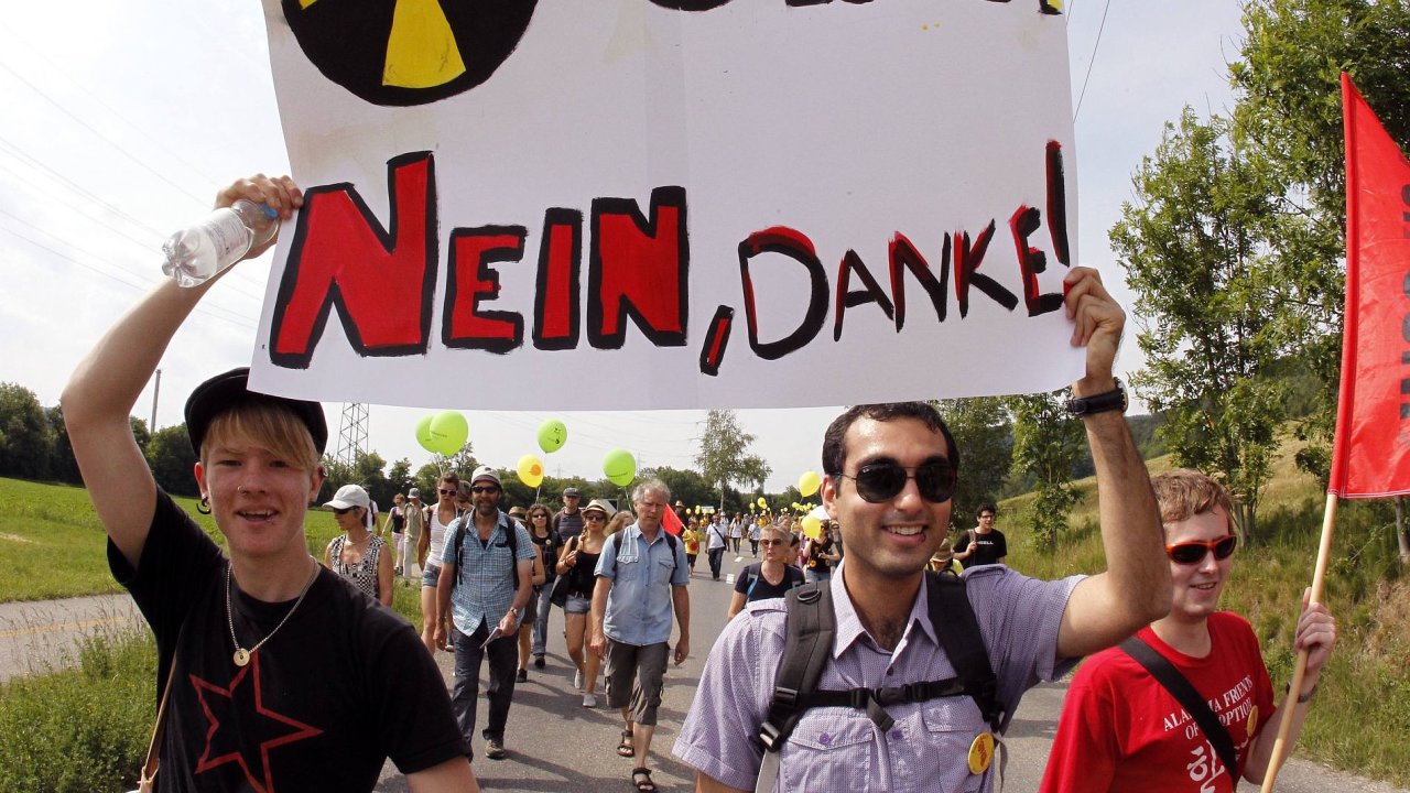 energetika jaderna protesty svycarsko