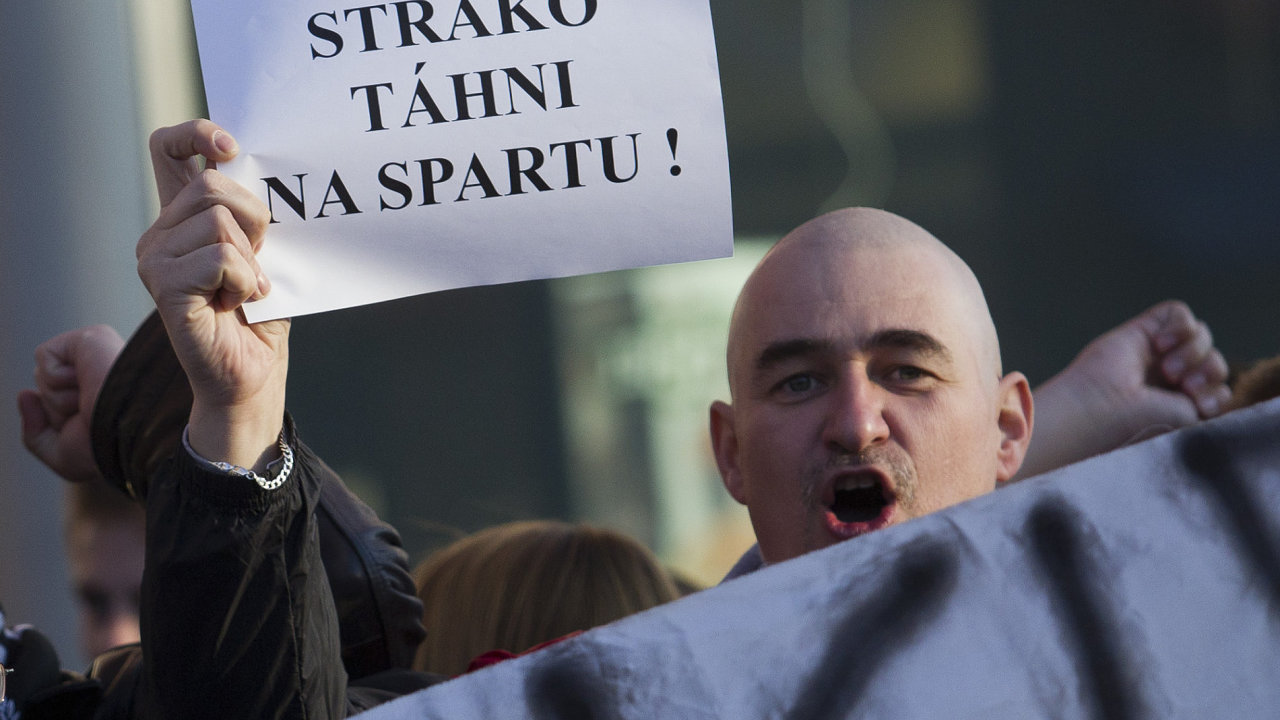 Protest fanouk Slavie