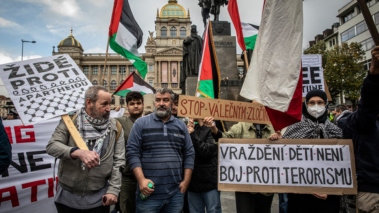 Palestinci. Propalestinsk demonstrace na Vclavskm nmst, Demonstrace na podporu civilist v psmu Gazy,  Praha, 15.10.2023