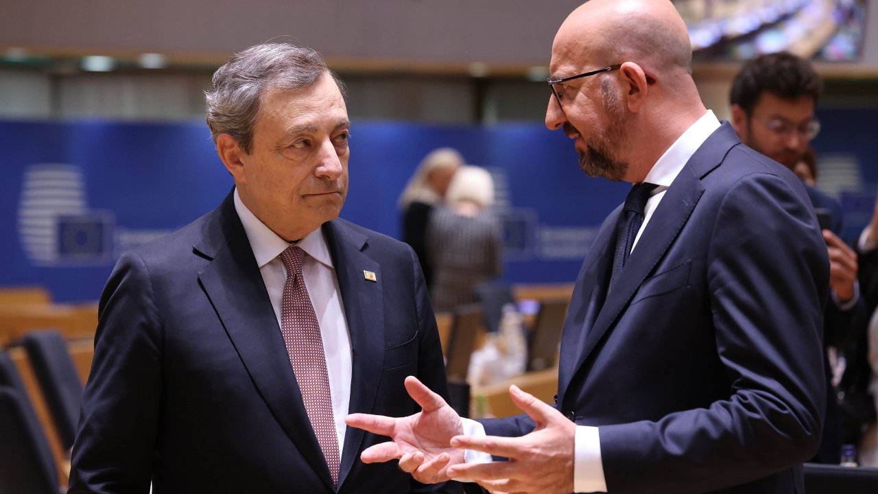 Zvltn zasedn Evropsk rady, Mario Draghi (pedseda vldy, Itlie) a Charles Michel (pedseda Evropsk rady)