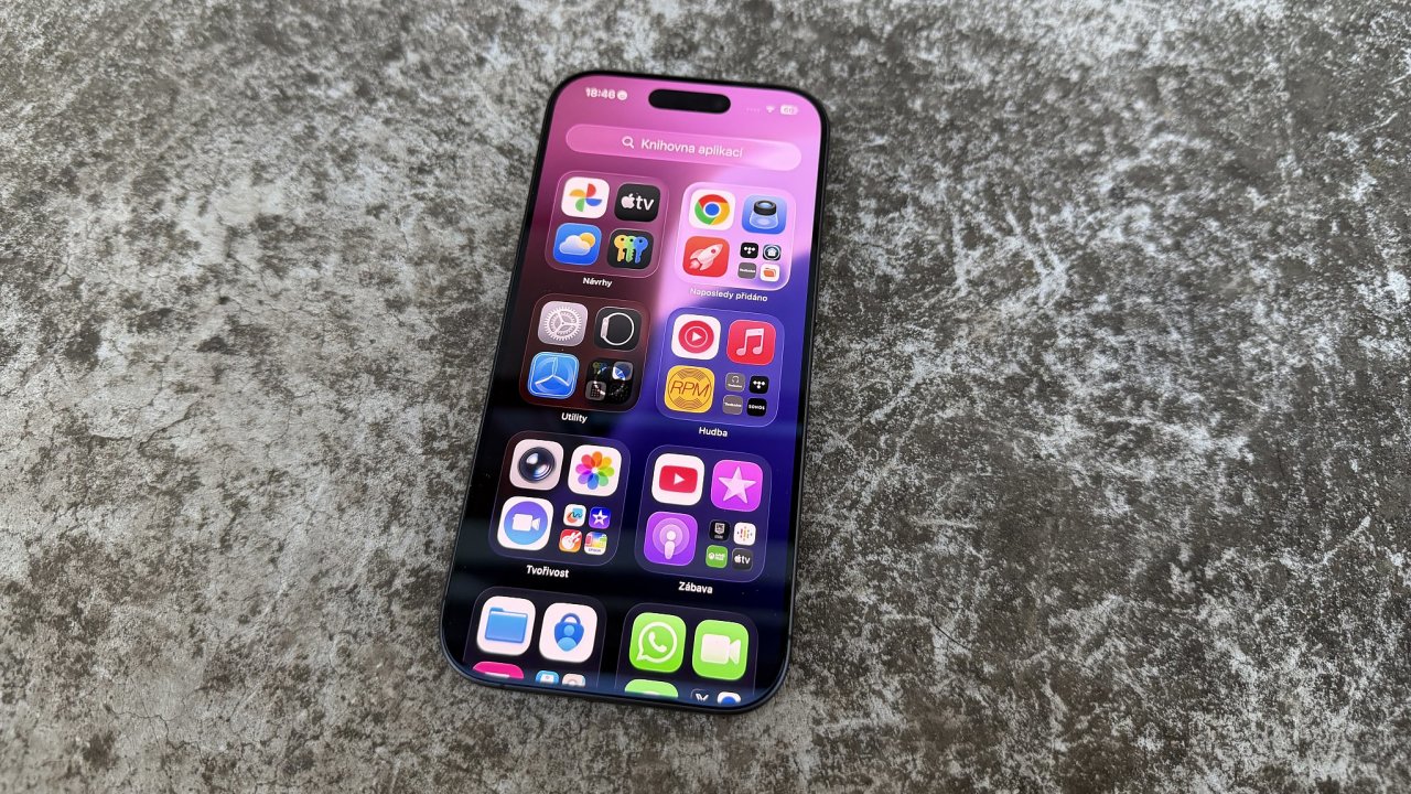 iPhone 17