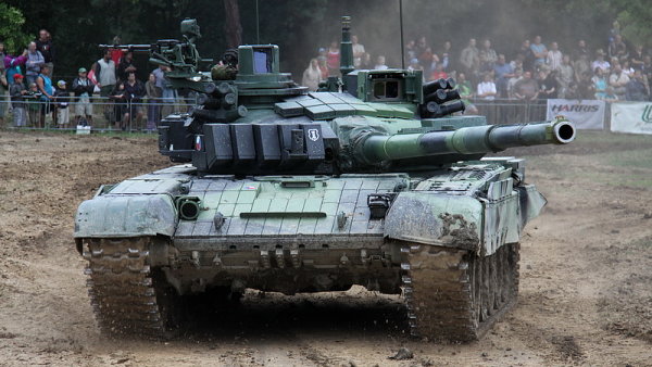 Česko by mohlo Ukrajině předat tanky srovnatelné s nejmodernějšími ruskými stroji, píší Ukrajinci