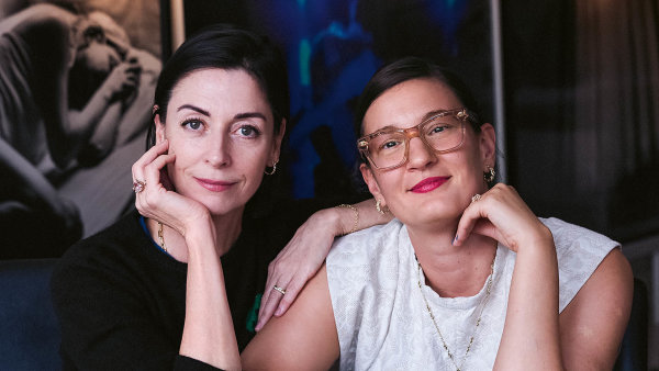 Mary McCartney(vlevo) a Janja Proki�