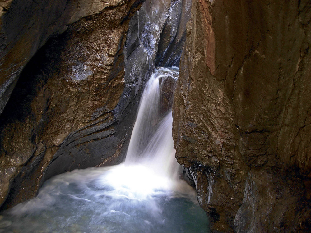 Ledovcová soutěska Rosenlaui Ledovcová soutěska Rosenlaui