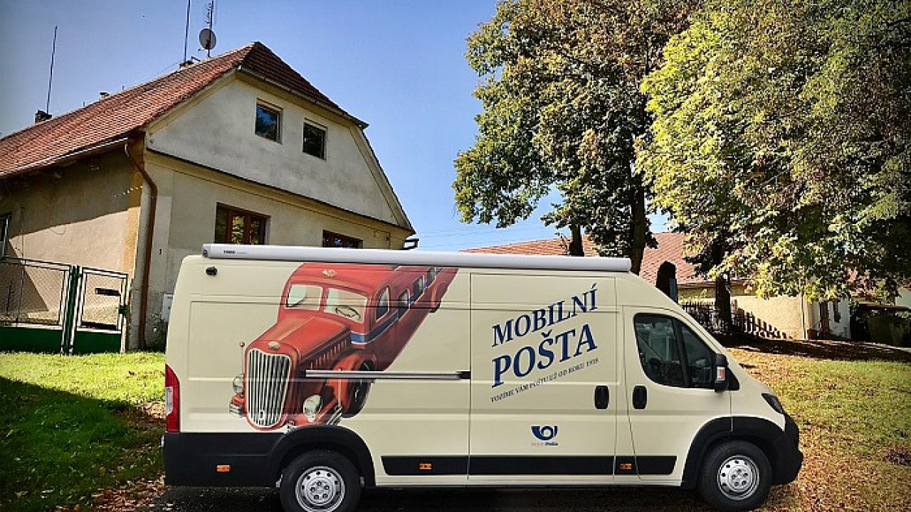 O službì Mobilní pošta jsou lidé v obích informováni prostøednictvím obecního rozhlasu, obecního webu a vývìskou.