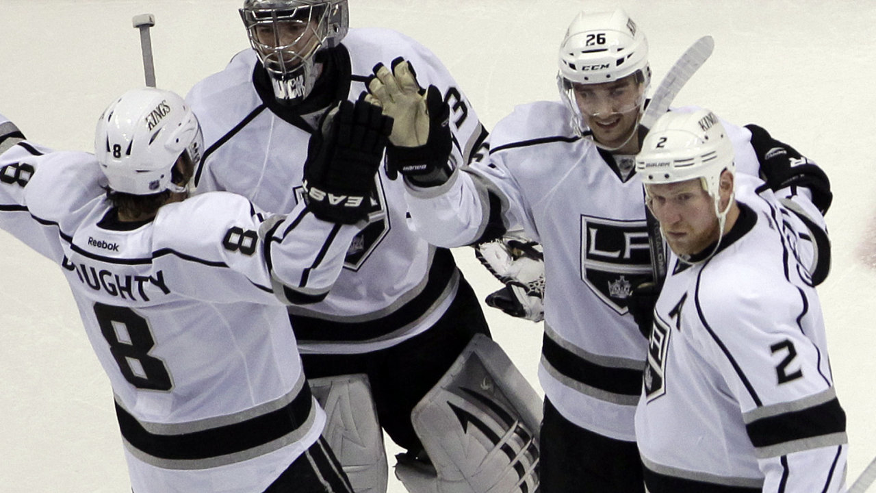 Radujc se hri Los Angeles Kings.