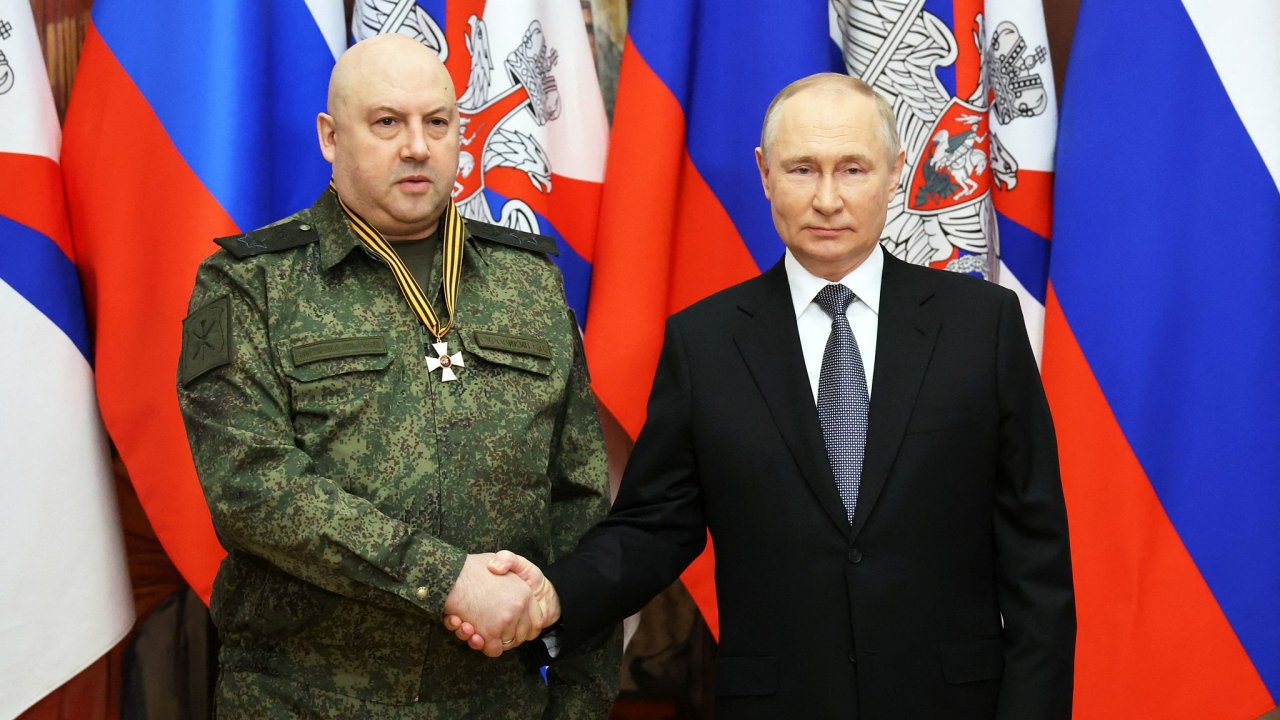 Sergej Surovikin, Vladimir Putin