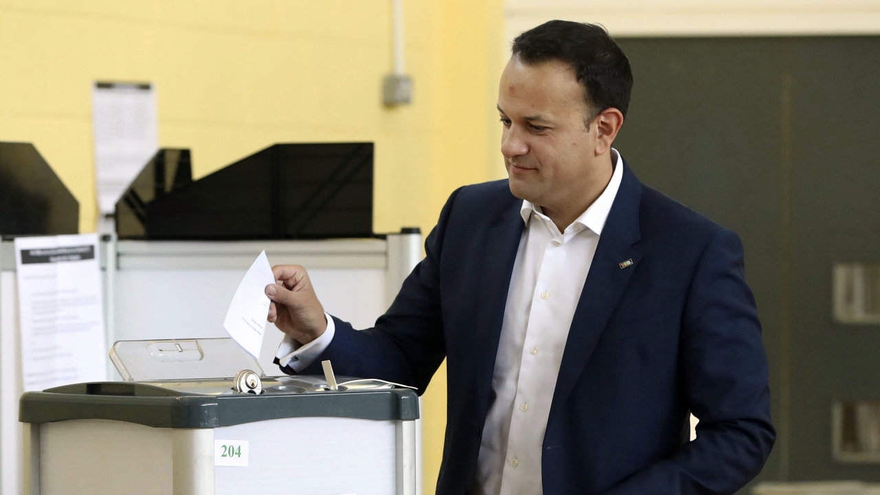 Irsko, referendum, premir Leo Varadkar