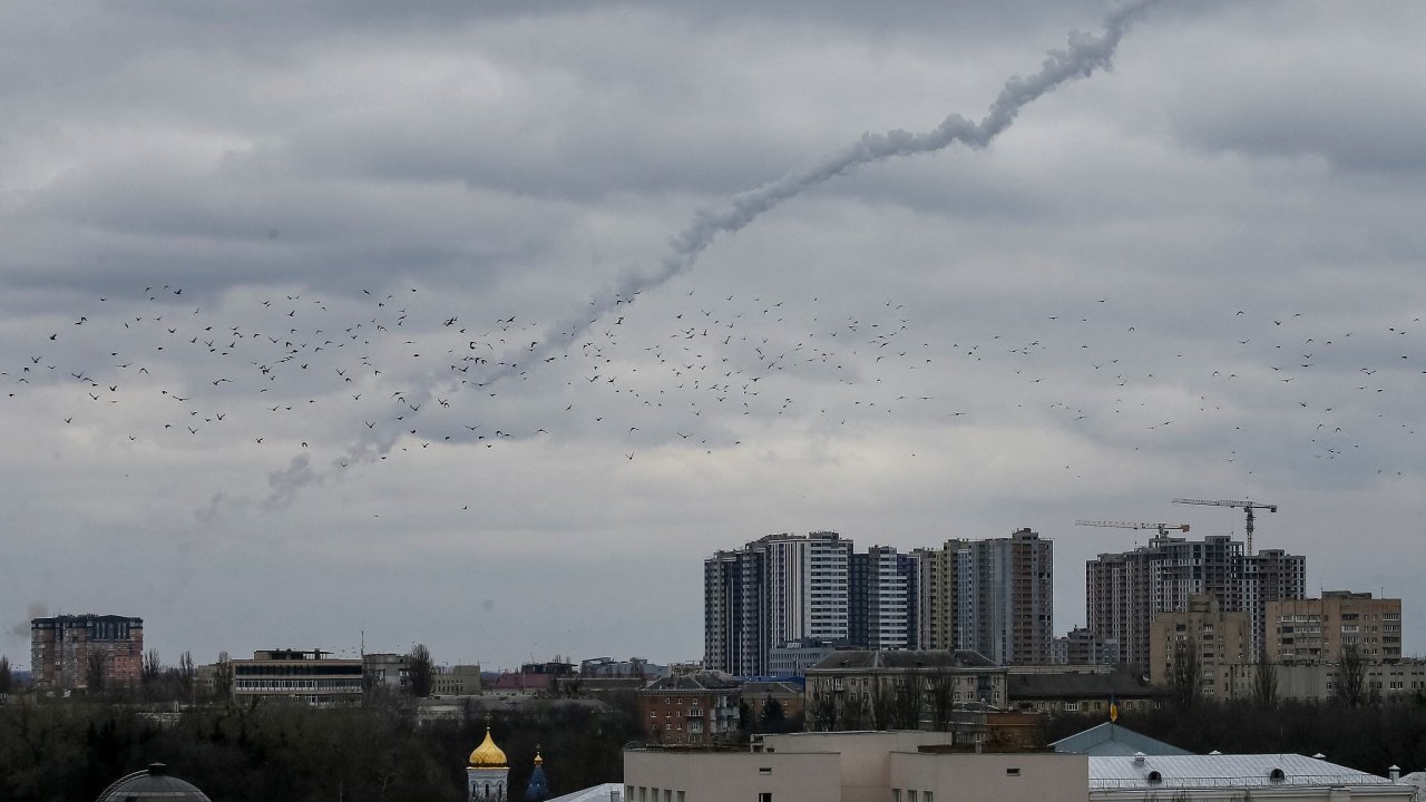 Raketa nad Kyjevem.
