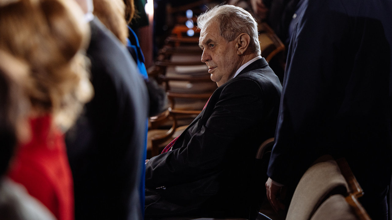 Milo Zeman bhem inaugurace prezidenta Petra Pavla