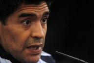 Diego Maradona na tiskov konferenci. 