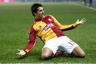 Milan Baro slav na kolenou vstelen branky Galatasaraye.