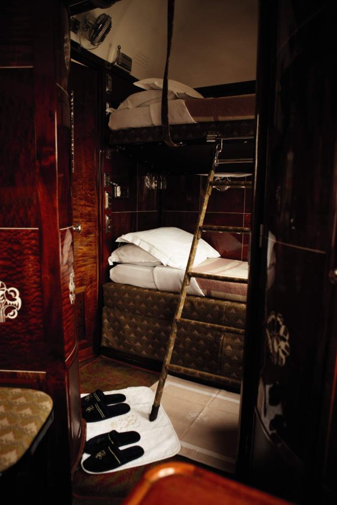 Orient expres Venice-Simplon Dvoulůžková kabina.