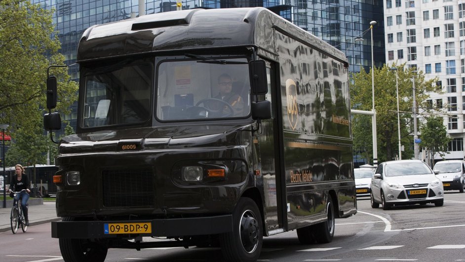 UPS nasadila v Amsterodamu a Rotterdamu elektromobily