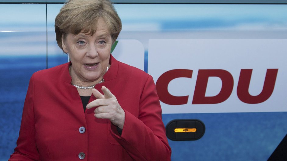 Nmeck kanclka Angela Merkelov vyzvala migranty, aby se usdlovali i na venkov.